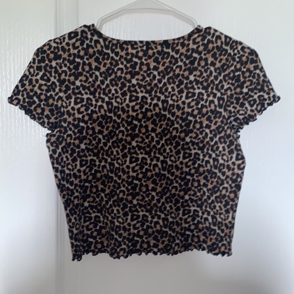 American Eagle Cheetah Crop Top - Picture 2 of 2